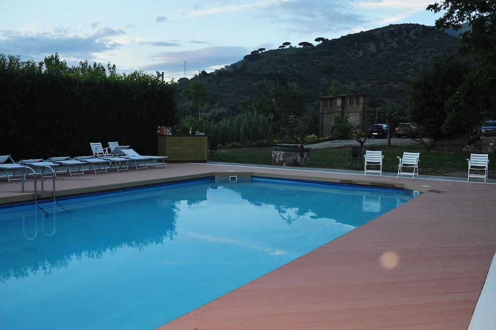 B&B Villa Della Porta, Amalfi Coast - Historical Heritage Vico Equense Bagian luar foto
