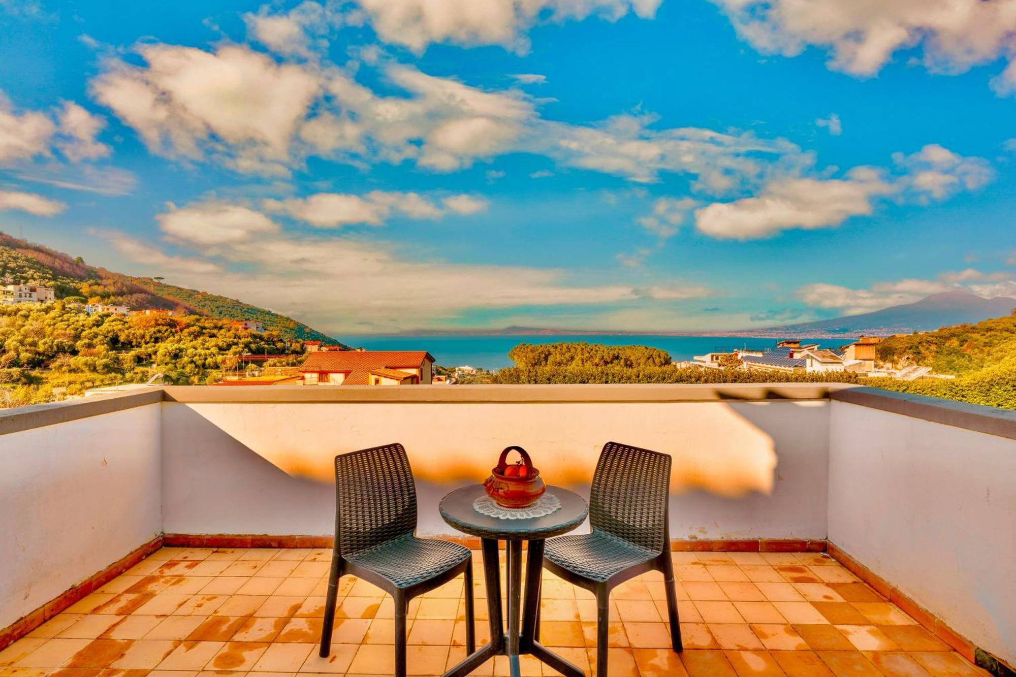 B&B Villa Della Porta, Amalfi Coast - Historical Heritage Vico Equense Bagian luar foto