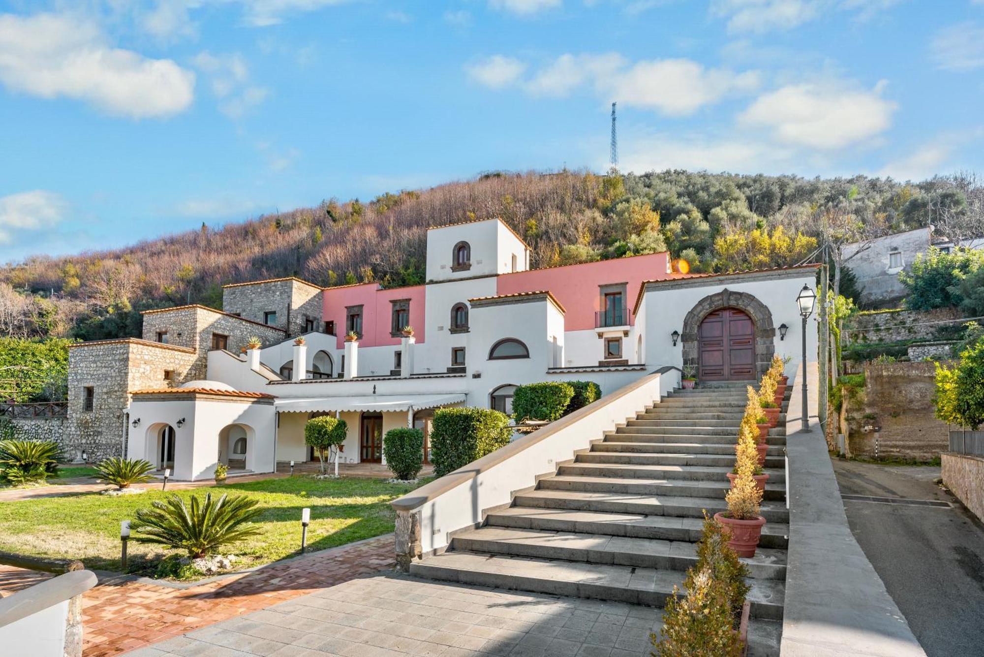 B&B Villa Della Porta, Amalfi Coast - Historical Heritage Vico Equense Bagian luar foto