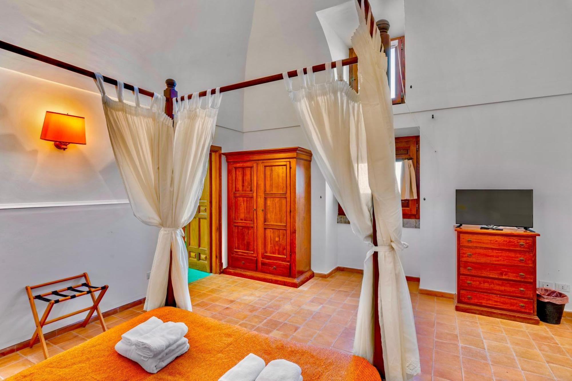 B&B Villa Della Porta, Amalfi Coast - Historical Heritage Vico Equense Bagian luar foto
